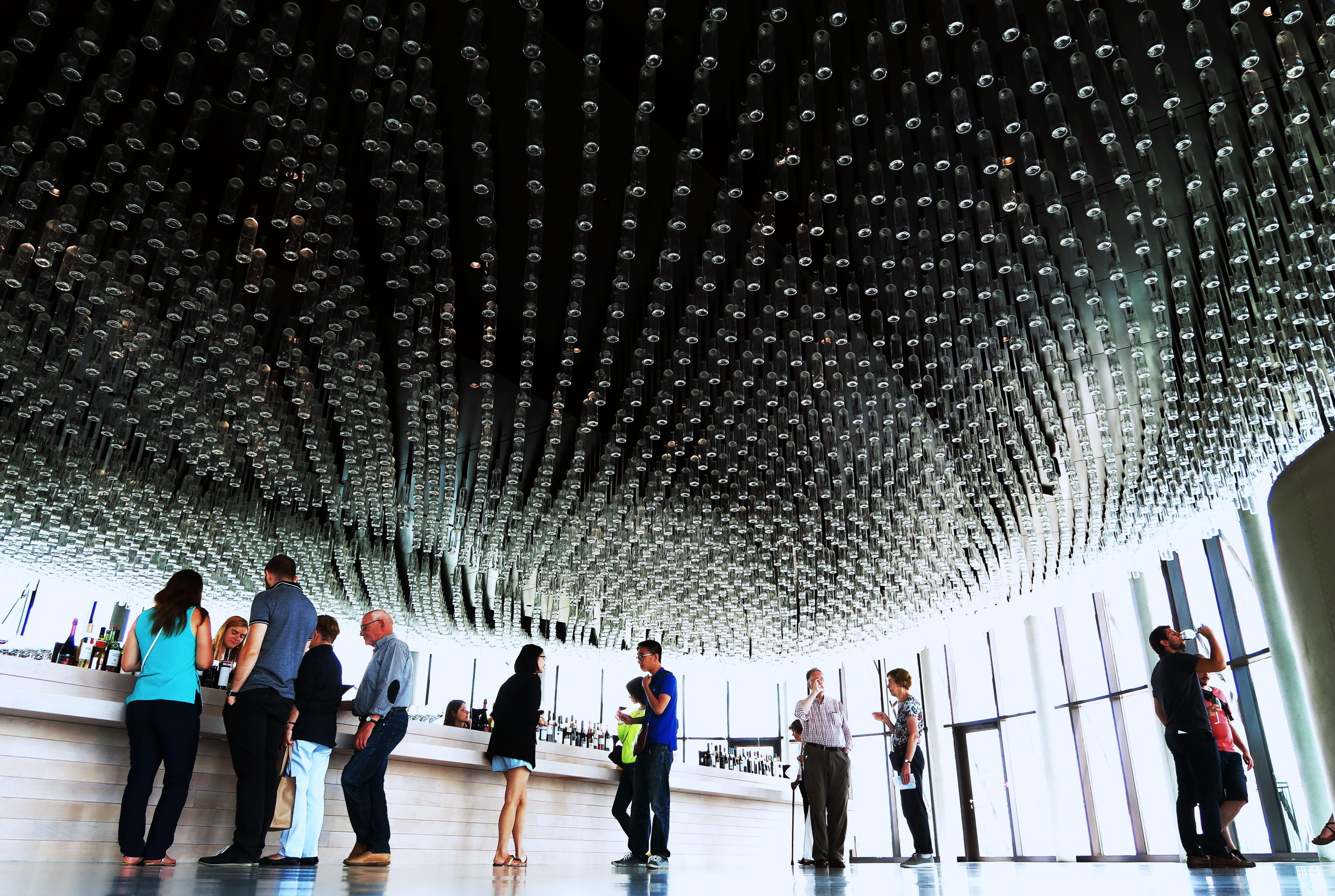 Savoring Bordeaux: Top Wine Bars for Culinary ⁣Pairings