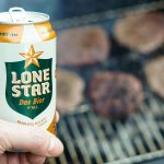 How to Make Juicy Hamburgers on the Grill