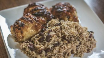 How to make spicy jerk chicken at home
