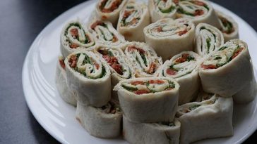 Quick and easy vegetarian wraps for lunch