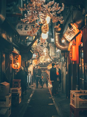 Does Fast Casual Diminish the Dine-In Experience in Tokyo