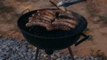 Perfectly Grilled Sausages with a Spicy Kick