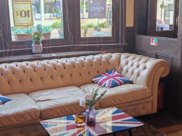 Just how To Locate A Great Dining Establishment Abroad