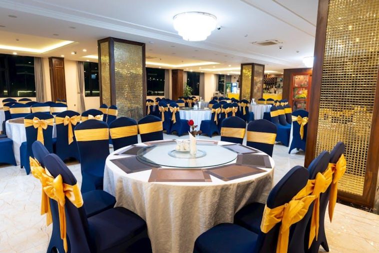 Does the Light Preference Excellent? – Dining facility lights