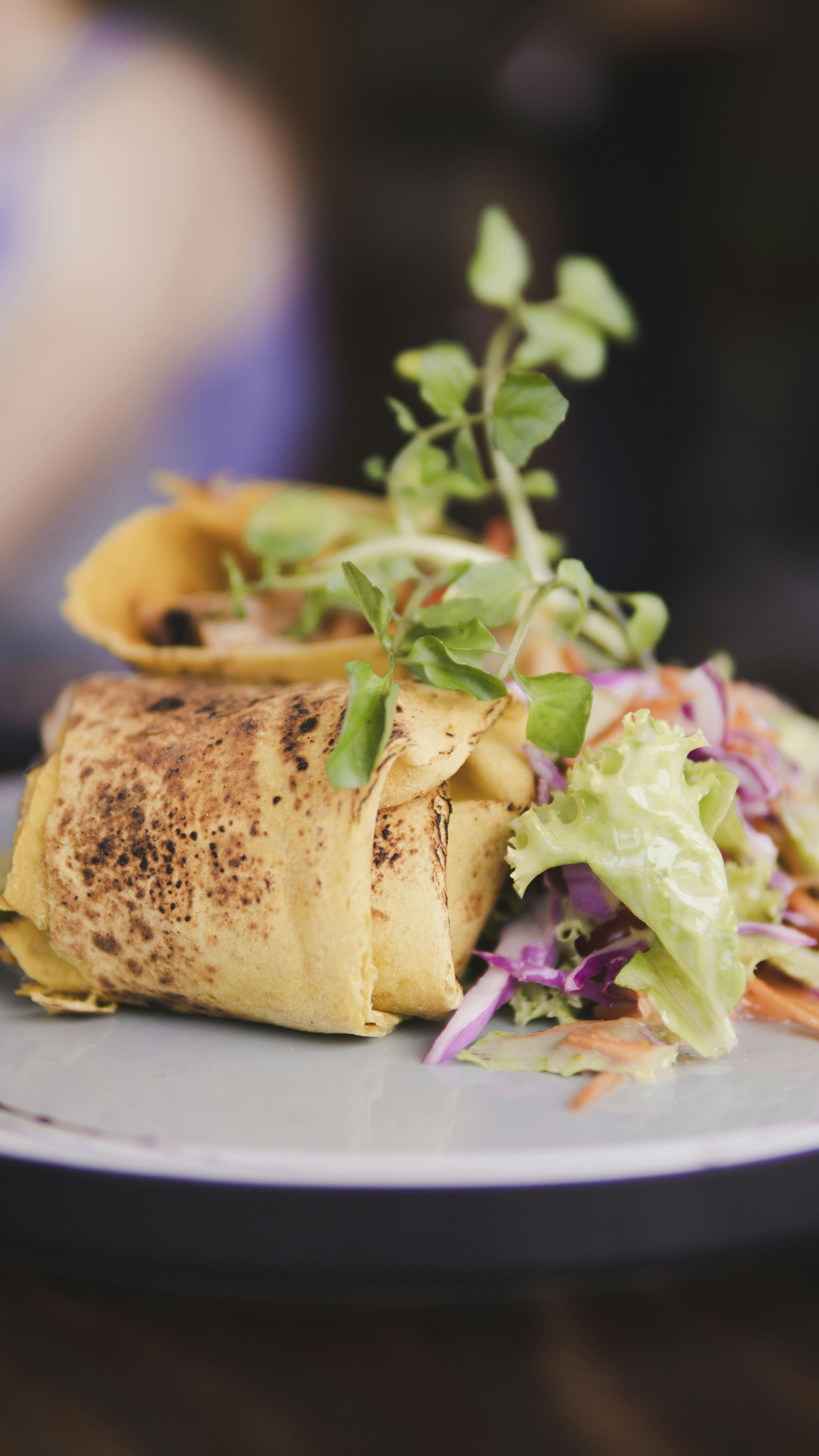 Crafting the Perfect Vegetarian Wrap in Minutes