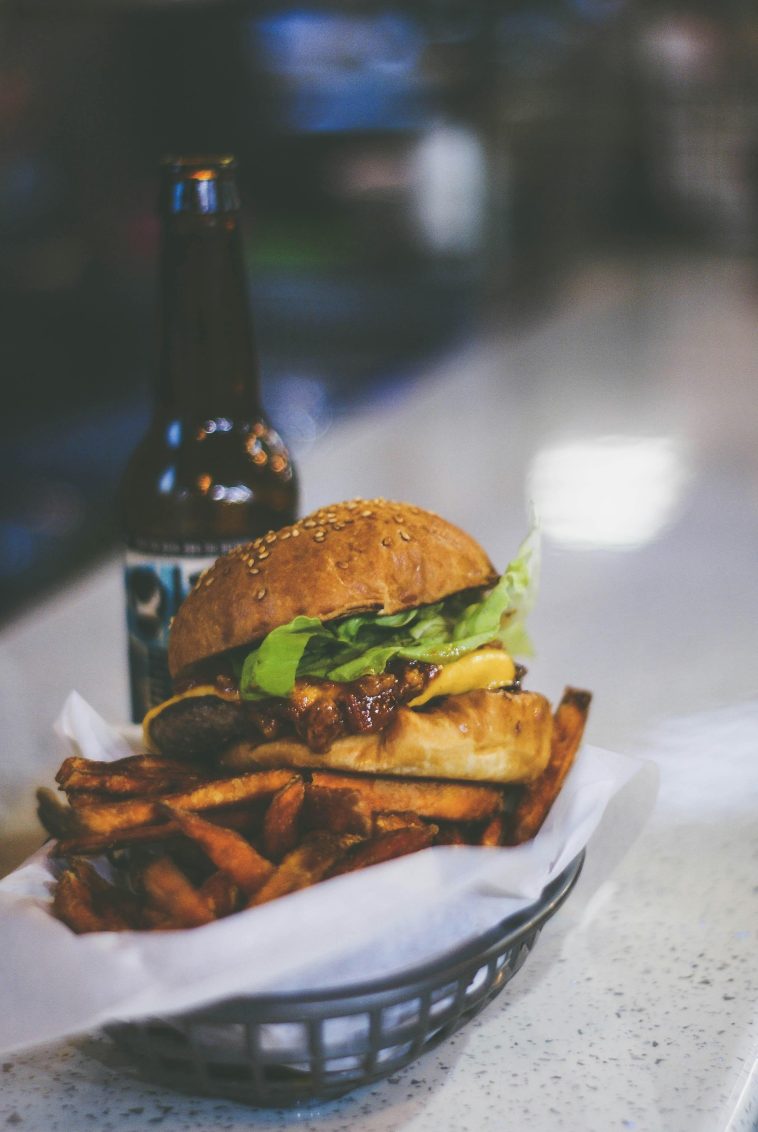 Should Fast Food Be Banned in Historic Districts in Rome