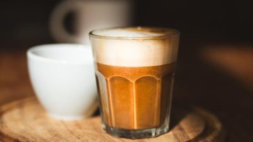 How to Make Delicious Oat Milk Lattes