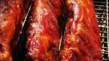 How to make tender BBQ ribs with homemade sauce