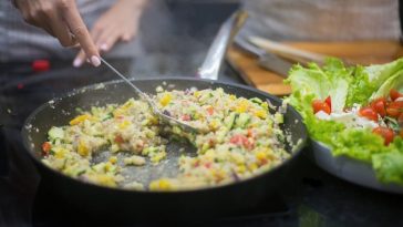 Healthy vegetarian stir-fry for quick meals