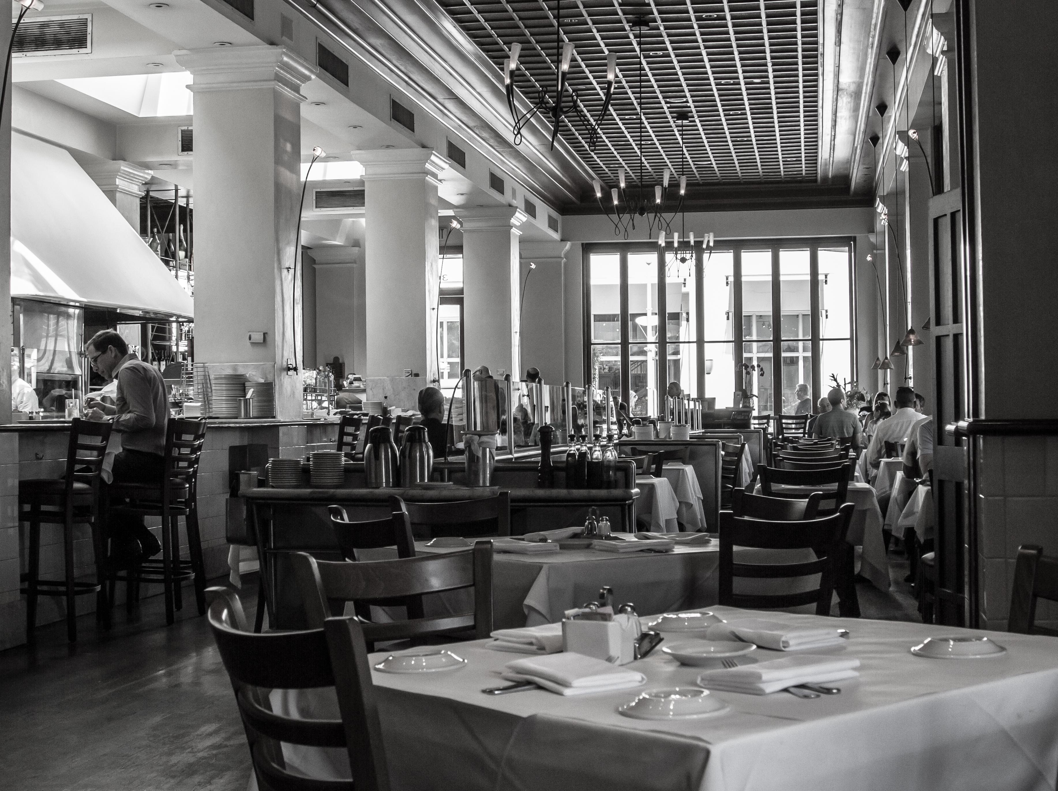 Authentic Italian Cuisine in the Open Air: Romes Outdoor Dining Experiences