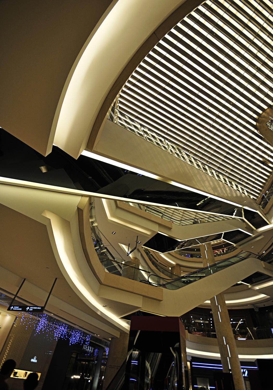 Savoring the Past: Iconic Eateries That Shaped Singapores Culinary Landscape