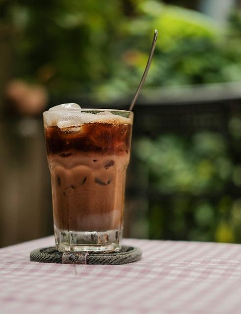 Refreshing Blends: Crafting Nutrient-Packed Iced Coffees