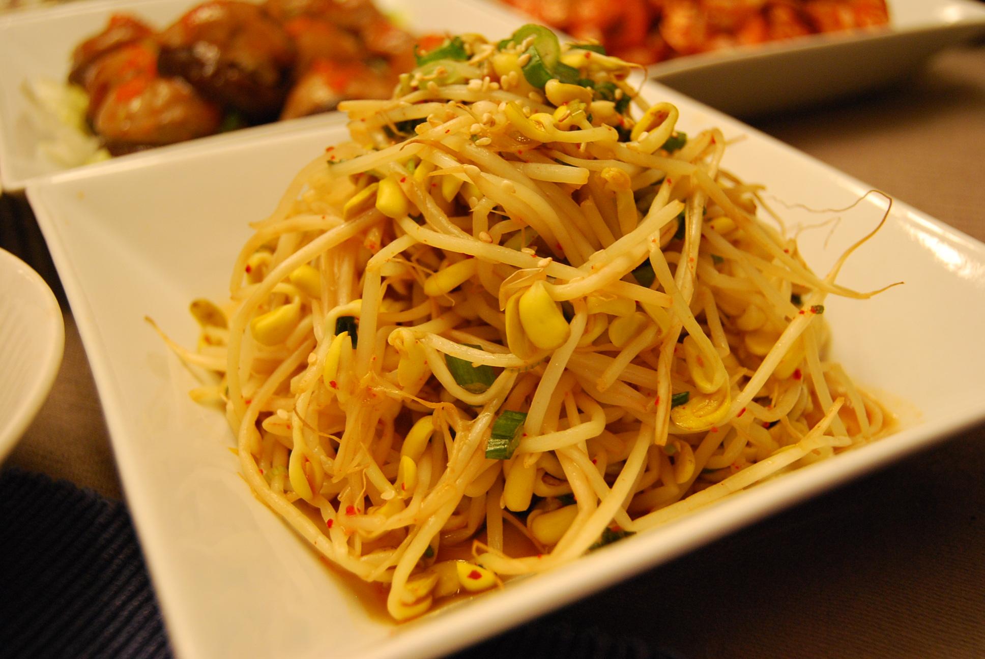 Pairing Your Pasta with Complementary Sides and Wines