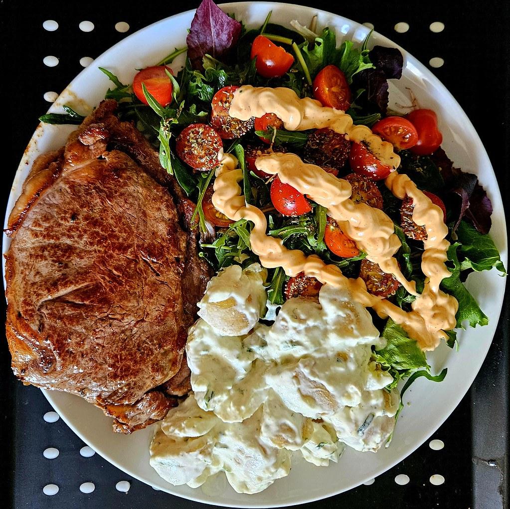 Crafting the Perfect High-Protein Mediterranean Salad